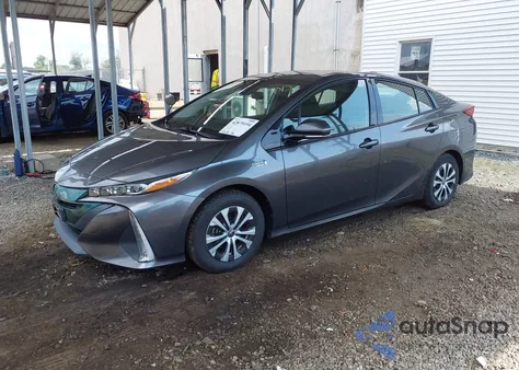 2020 Toyota Prius Prime Le из США, поврежденный, VIN JTDKARFP0L3126117
